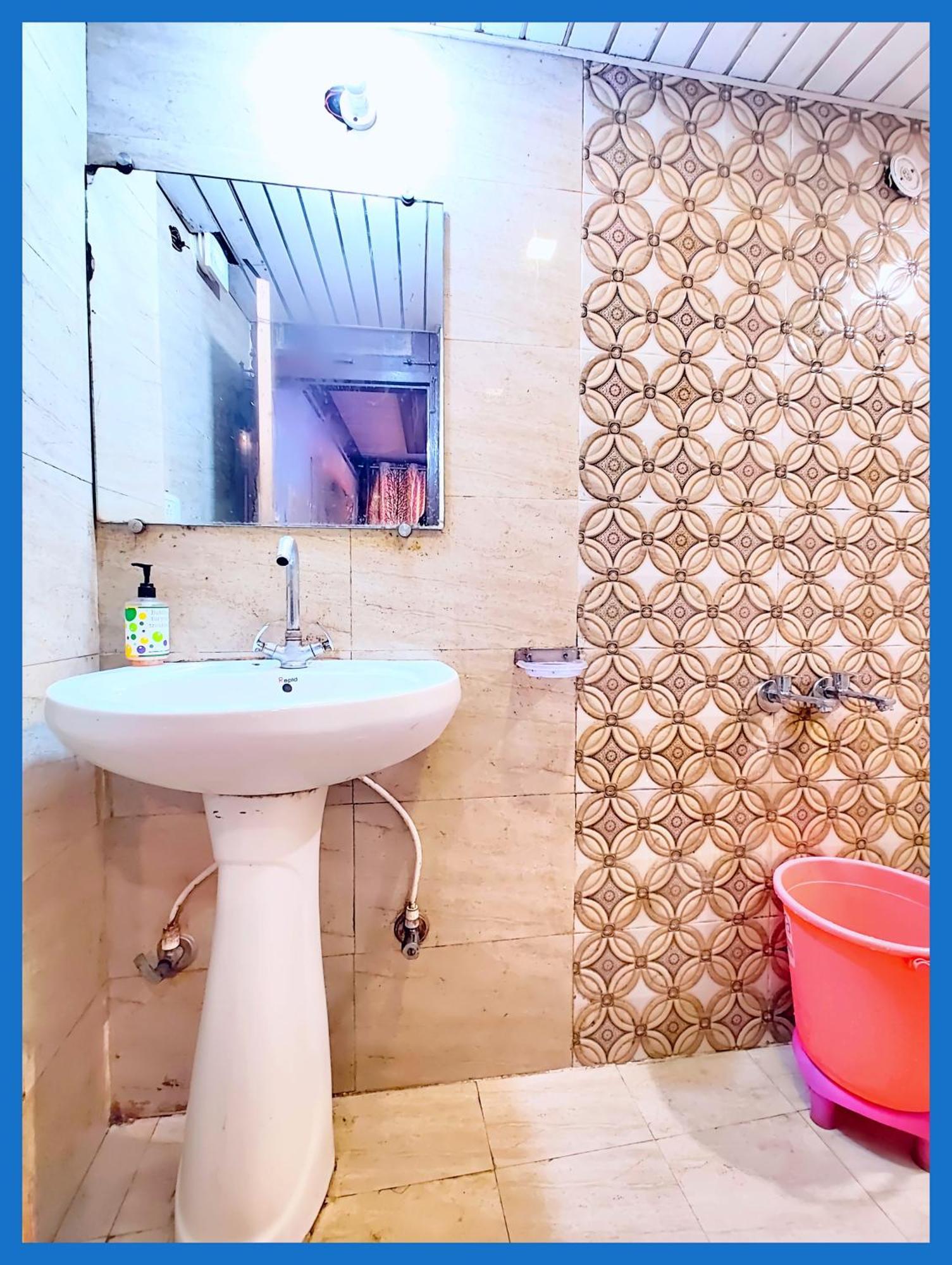 Flattiess ! Hotel Near Mall Road - Open Sitting Area On Terrace With Full Naini Lake View And Mountain Valley View - Wi Fi - Room Service Available - Top Rated Hotel Nainital Εξωτερικό φωτογραφία
